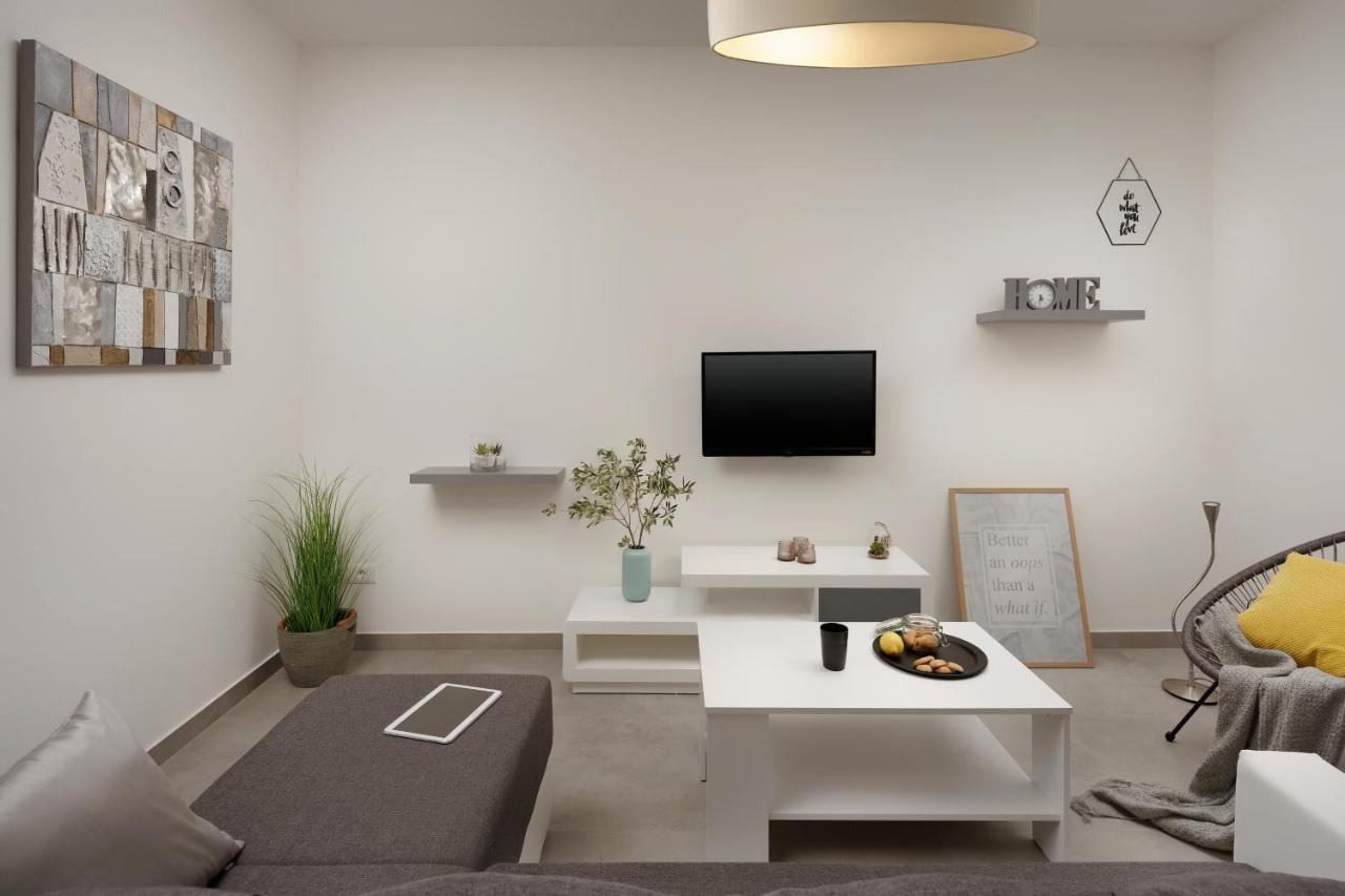 Aurora Apartment Ližnjan Екстериор снимка