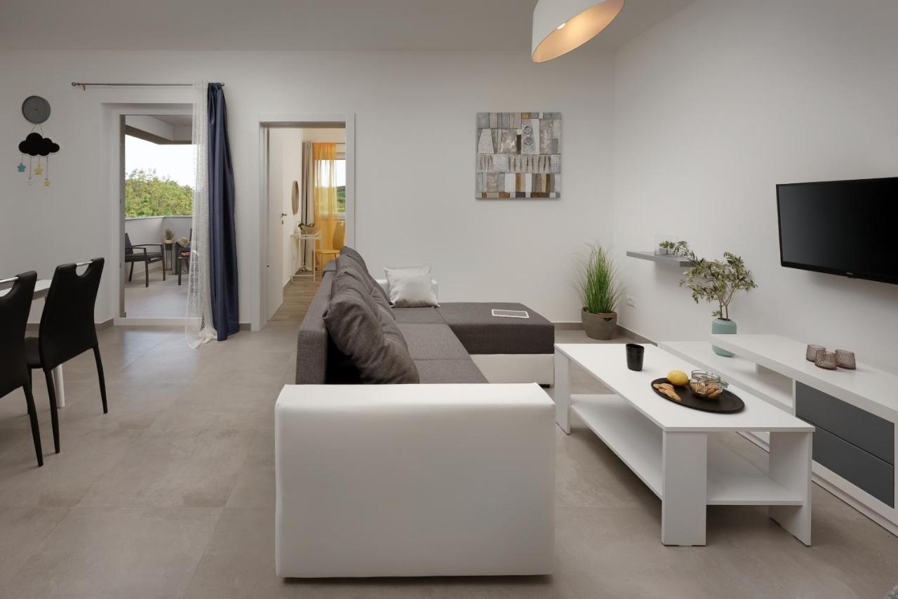Aurora Apartment Ližnjan Екстериор снимка