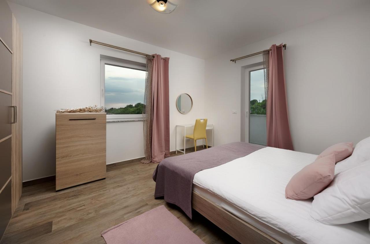 Aurora Apartment Ližnjan Екстериор снимка