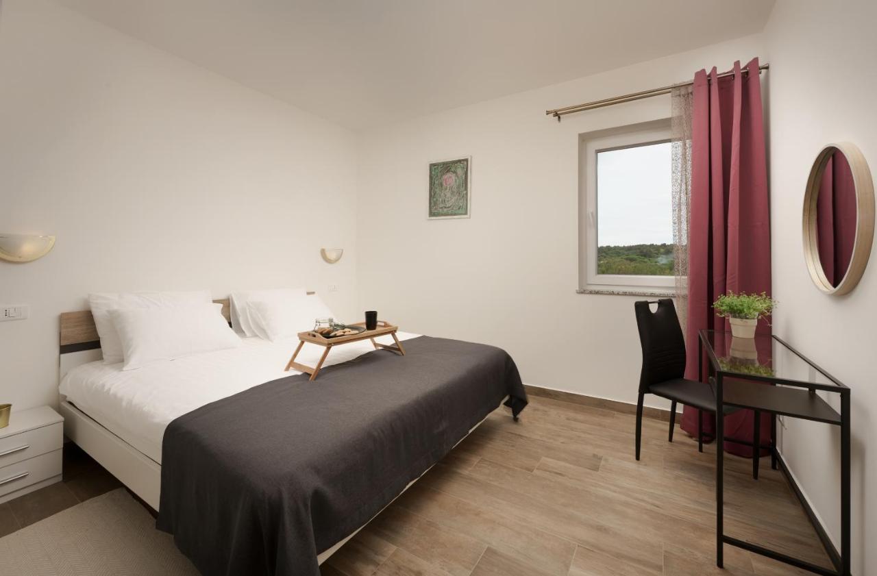 Aurora Apartment Ližnjan Екстериор снимка